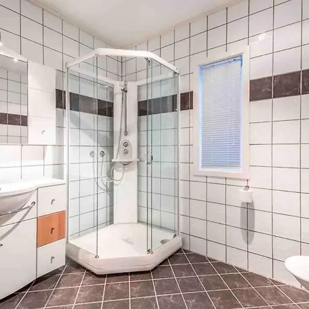 וילה Spacious By The Sea For 6, Northern Lights & Fjord Views