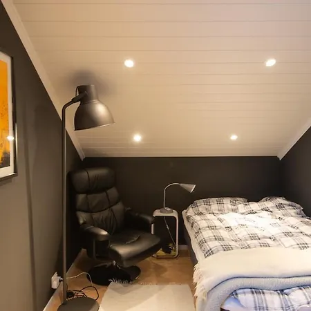 Spacious By The Sea For 6, Northern Lights & Fjord Views וילה טרומסה
