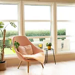 Spacious By The Sea For 6, Northern Lights & Fjord Views * Tromsø